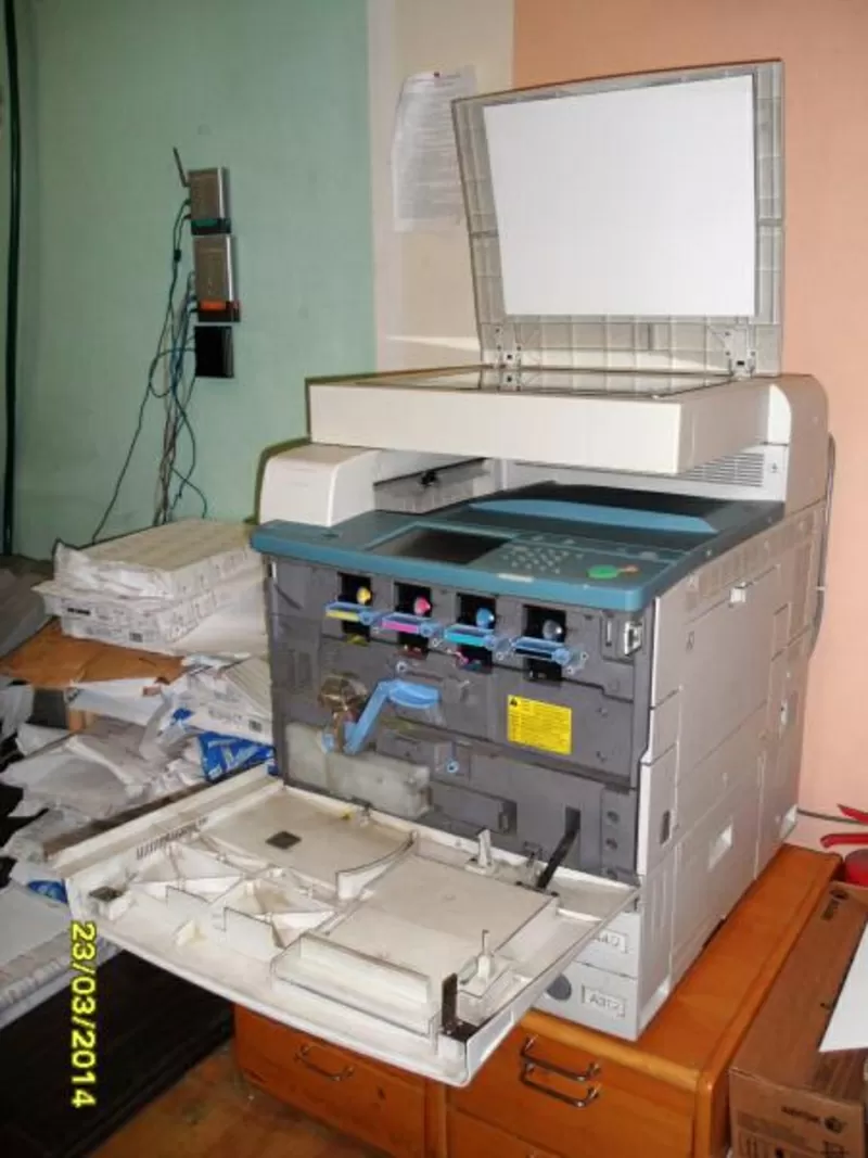 Цветной Принтер-сканер-копир Canon CLC3200 4