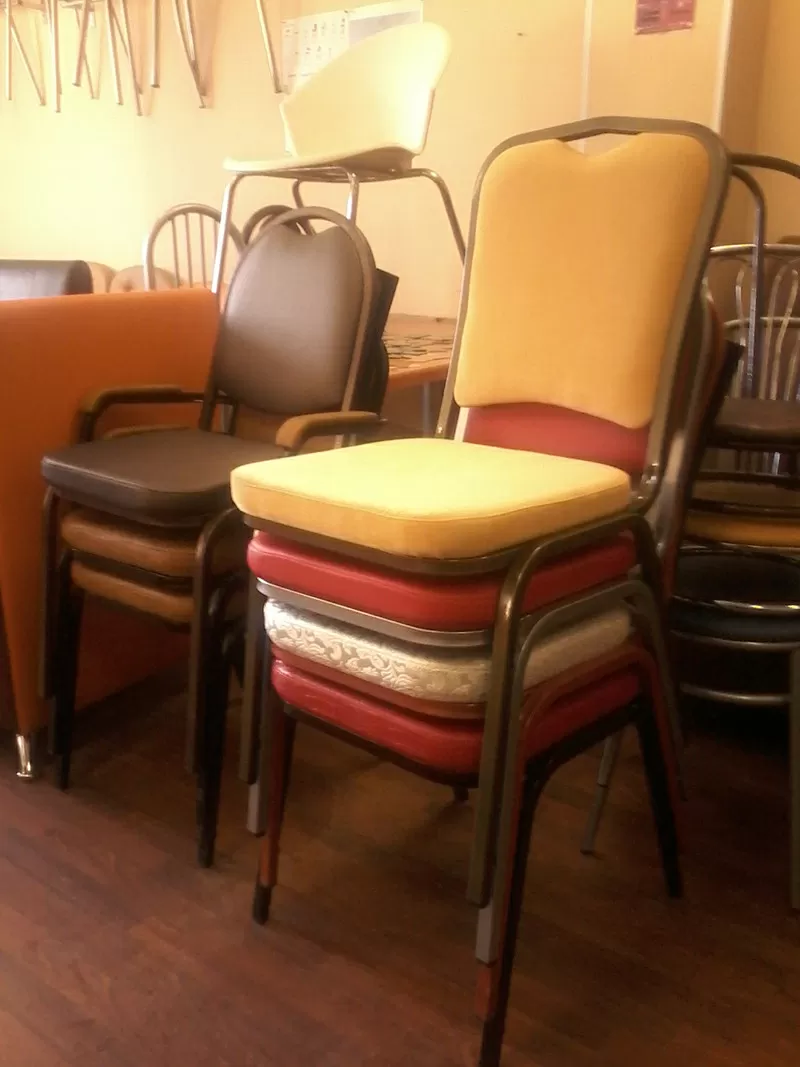 Банкетные стулья 