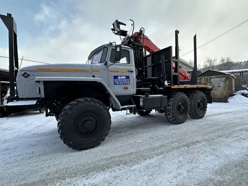 Заводские лесовозы Урал турбированные с манипуляторами Велмаш 